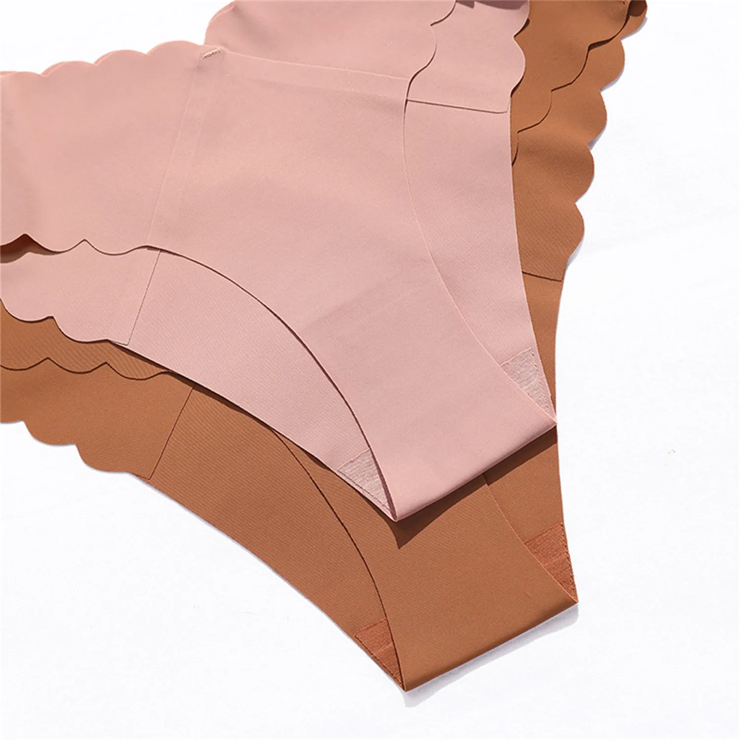 Trend4us Seamless Scalloped Invisible Panties